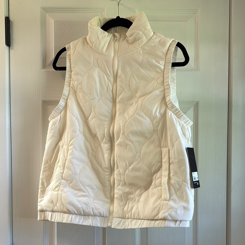 90 Degree By Reflex Cream Quilted Vest Size Medium NWT
